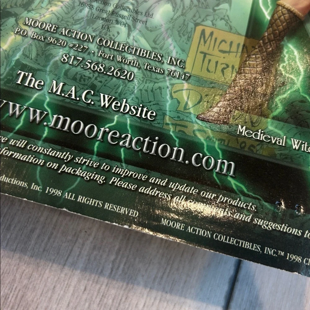 Witchblade Sara Pezzini Moore Action Collectables NIB vintage